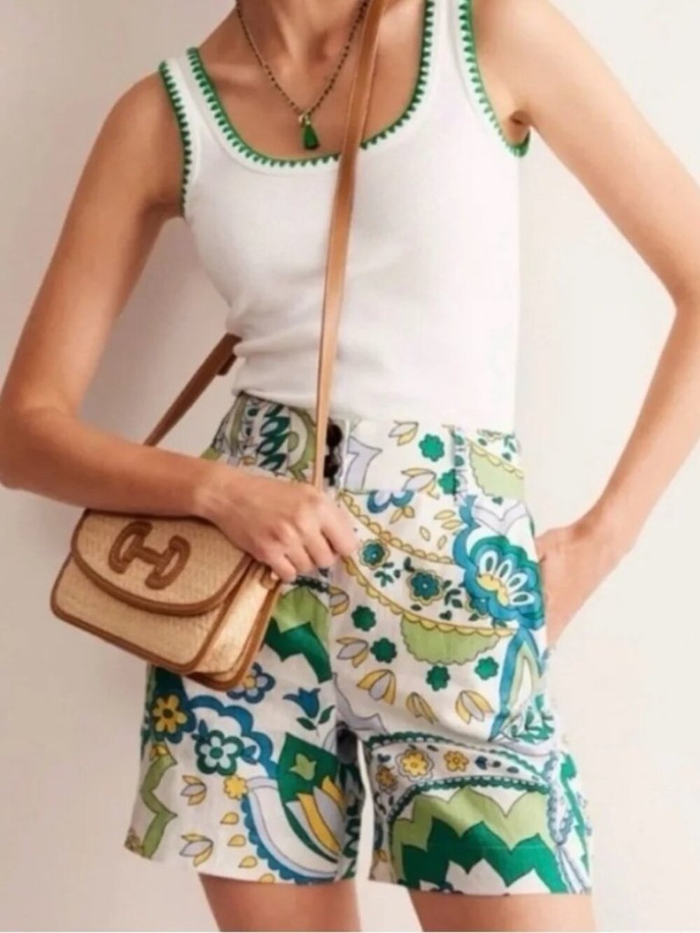 Boden Westbourne Linen Shorts in Emerald Foliage Paisley 4
